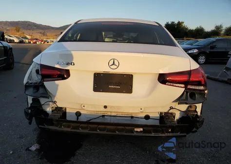 2021 Mercedes-Benz A 220 z USA, uszkodzony, nr VIN W1K3G4EB2MJ314040